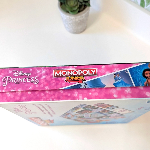 ⭐Disney Monopoly Junior Princess Edition⭐ - Picture 6 of 6